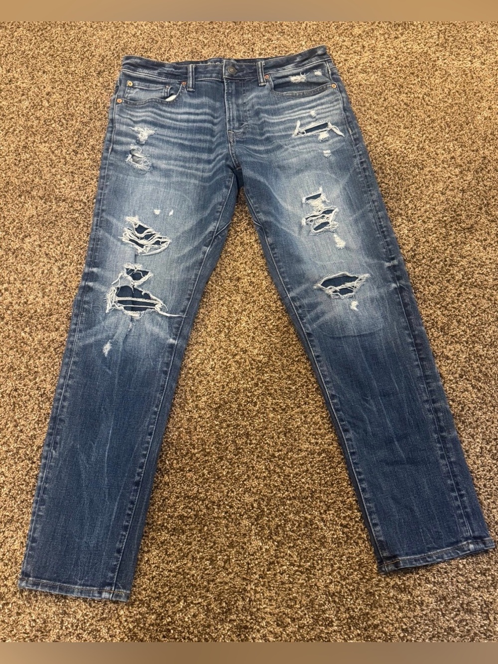 AE American Eagle Distressed Move Free Athletic Fit Jeans  Size 34x32